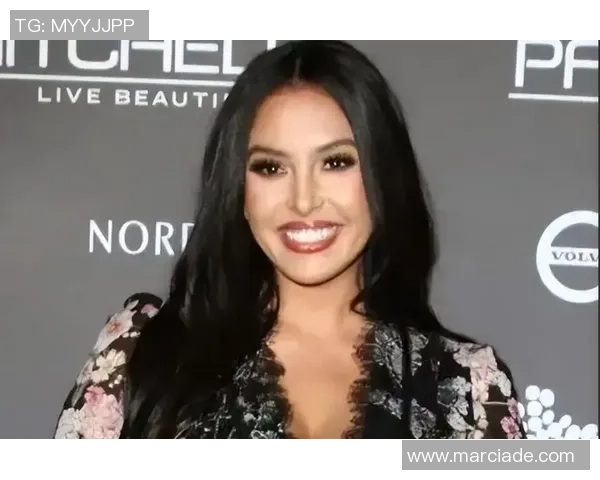 欧美足球球星娇妻们的奢华生活与背后不为人知的坚韧故事