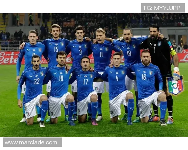 西亚足坛巨星风采盘点纵览著名足球球员辉煌历程